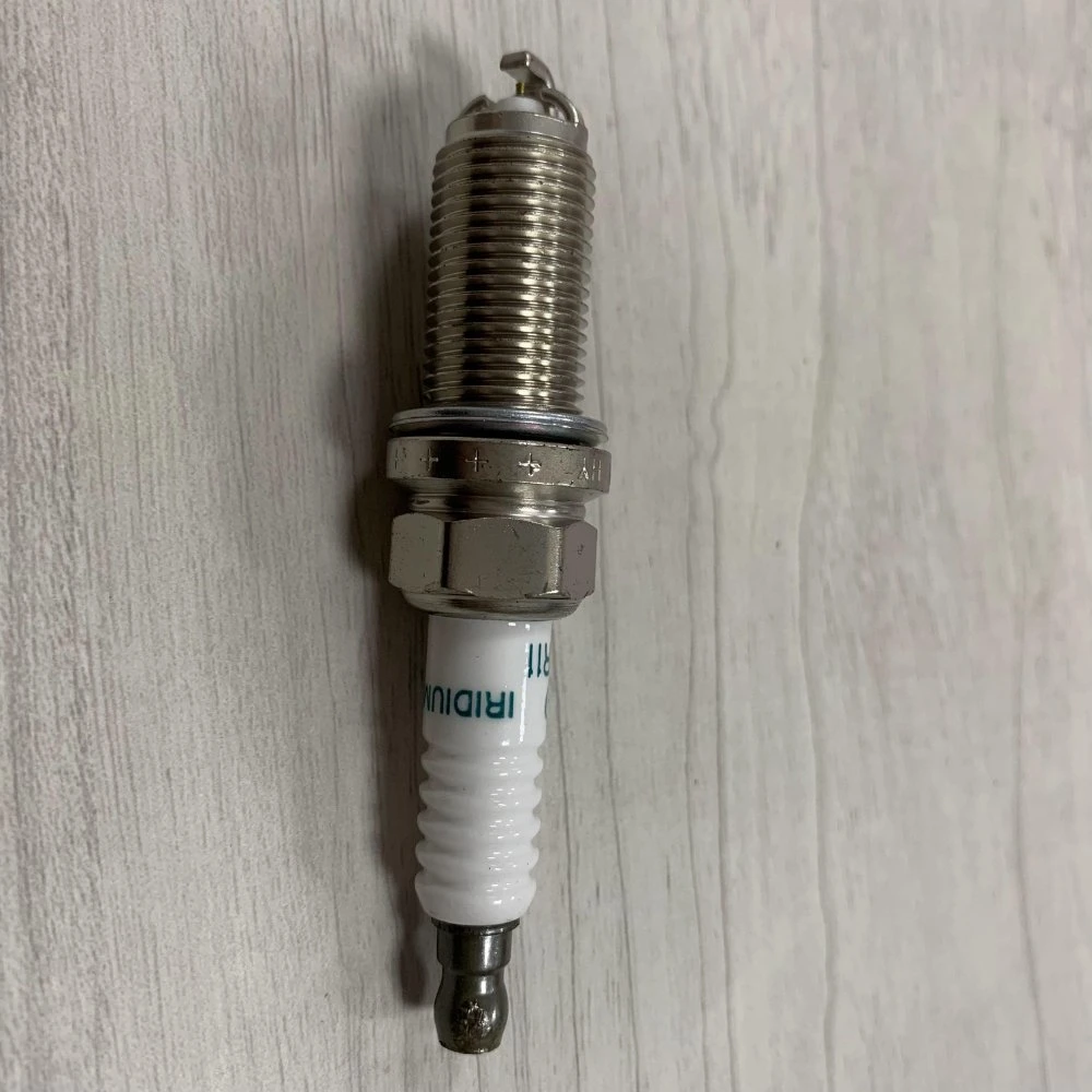 Auto Car Parts Iridium Spark Plug for Toyota